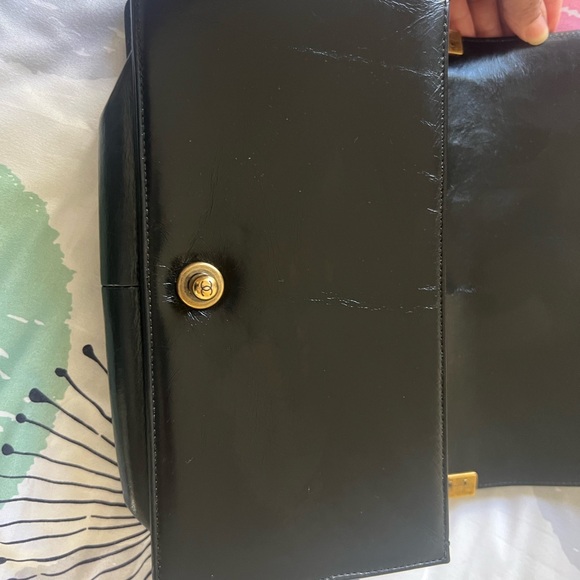 Chanel boy bag has/ps those stains is from lipstick,,price fix no discount - Picture 9 of 13